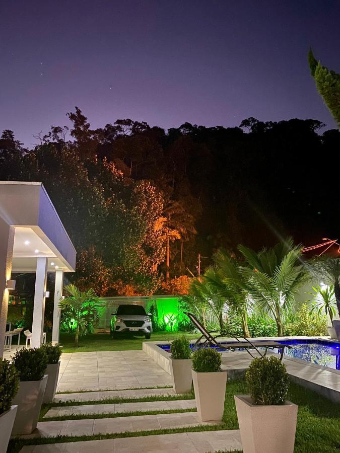 Linda Casa Em Parati Exterior foto
